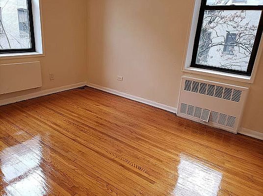 5th image of 150 E 18th St #D16