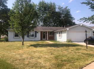 991 Borman Ct, Elk Grove Village, IL 60007