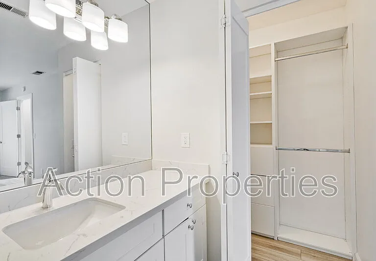 2091 San Luis Ave #8 — Photo 19