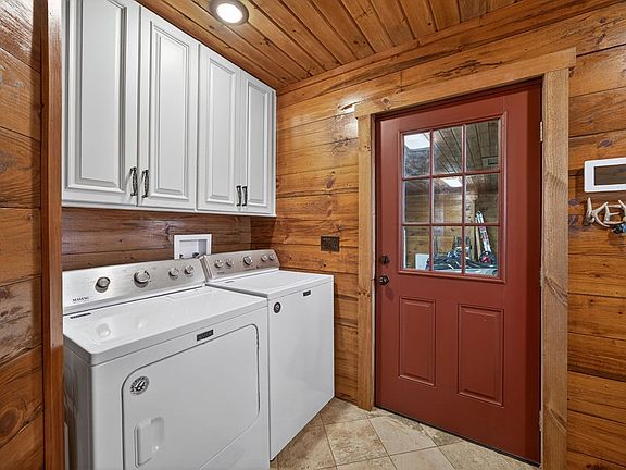41st image of 751 Bear Knob Ln