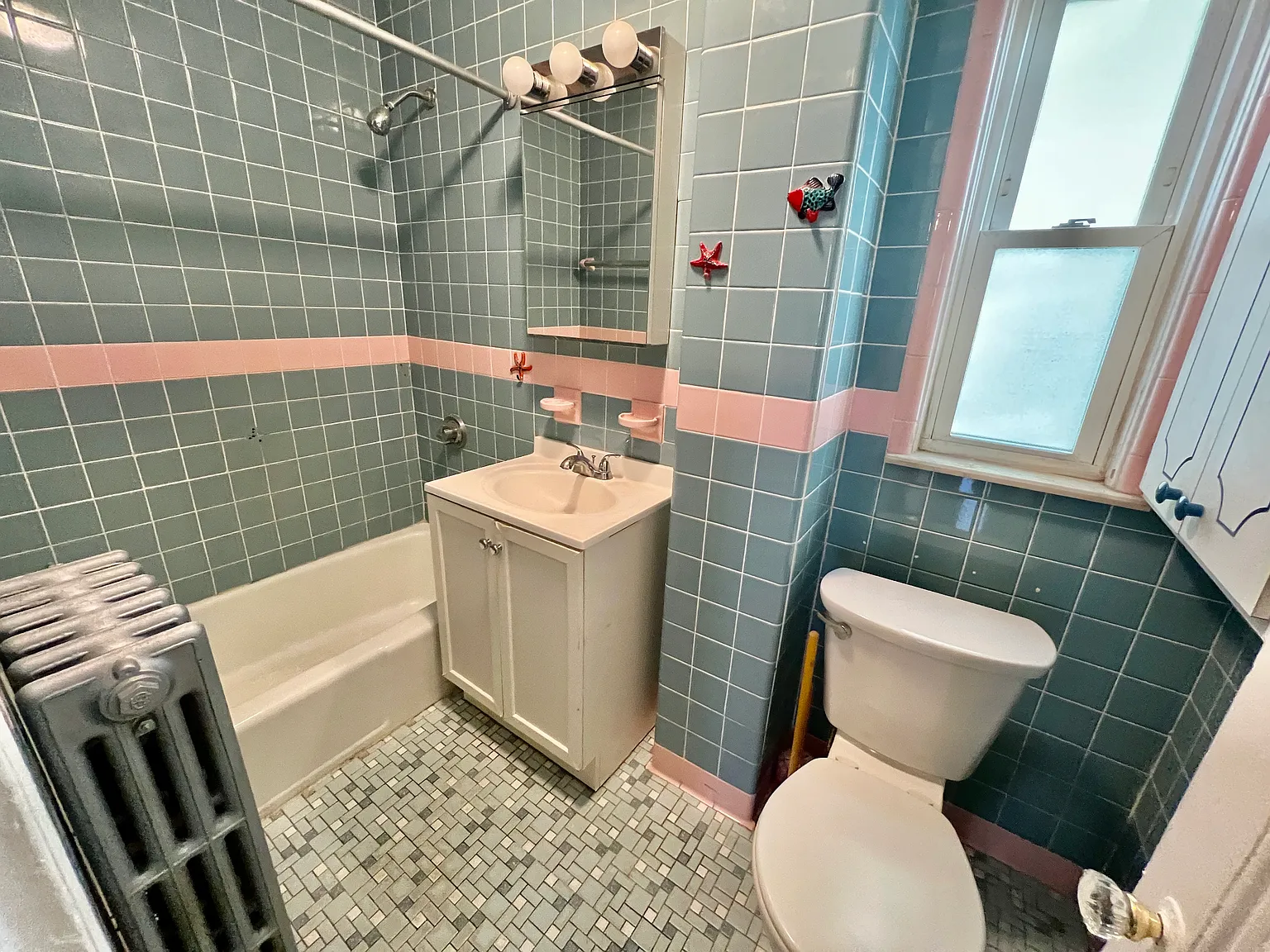 3 bed, $3,300 — Photo 2