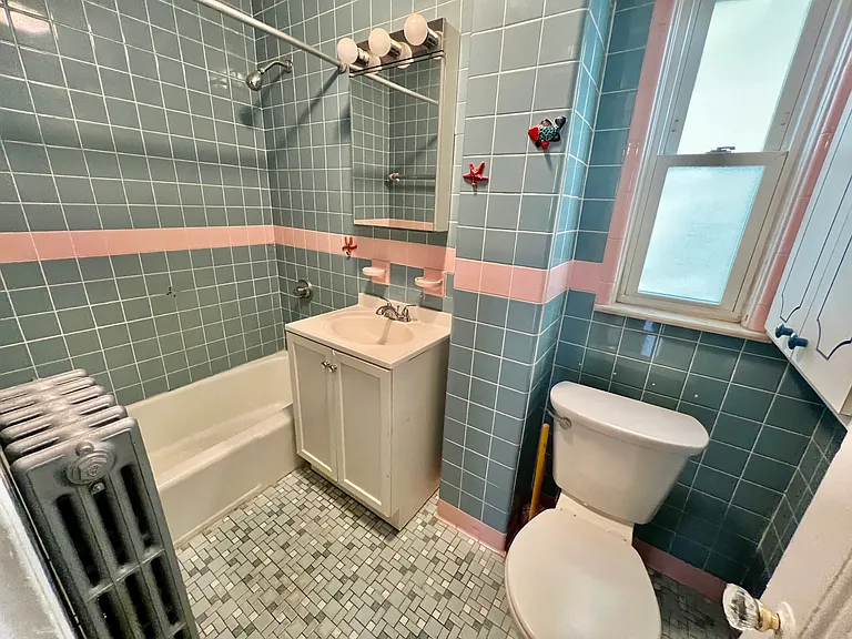 234 Cypress St #2 — Photo 2