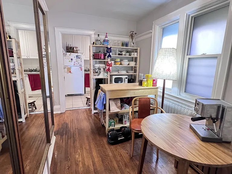 770 Saint Clair Ave W #2 — Photo 6