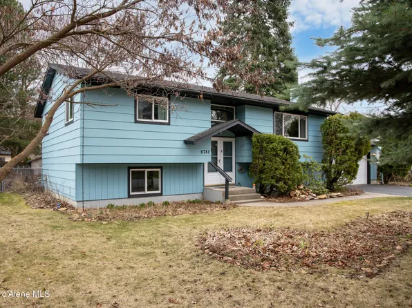 8782 N Chateaux Dr, Hayden Lake, ID 83835