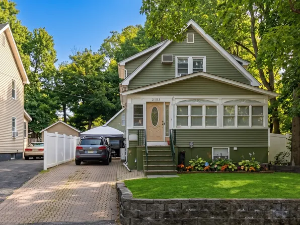 569 W 7th Ave, Roselle, NJ 07203
