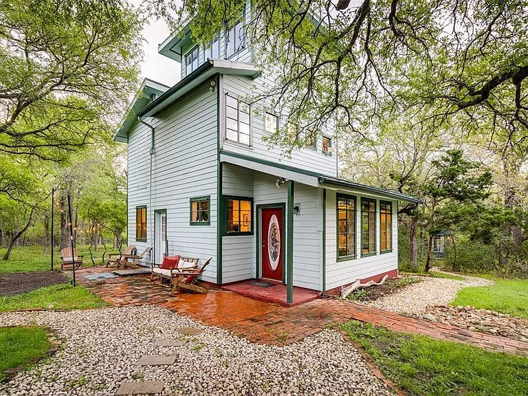 112 Boulder Ln — Photo 24