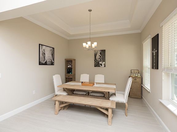 4th image of 125 San Telmo Ct