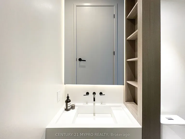 55 Charles St E #2111 — Photo 12
