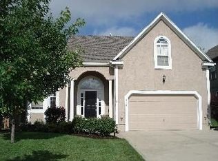 13834 S Hallet St, Olathe, KS 66062