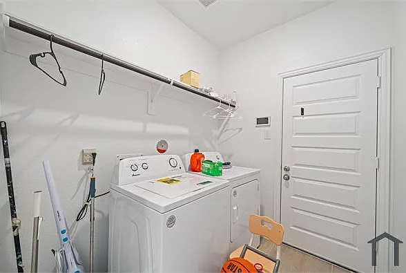 2092 Terra Rose Dr — Photo 8