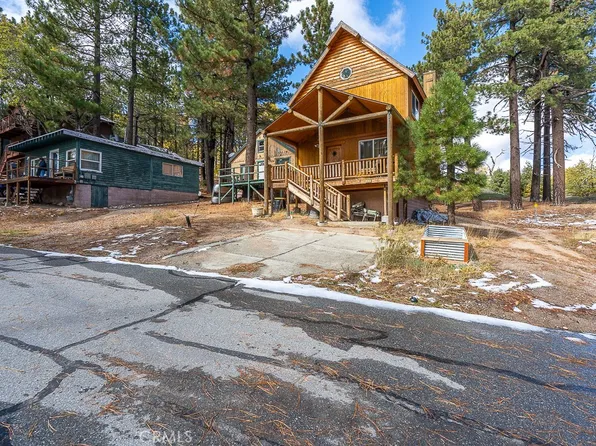 33332 Holcomb Creek Dr, Green Valley Lake, CA 92341