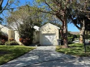 4296 Grovepark Ln, Boynton Beach, FL 33436