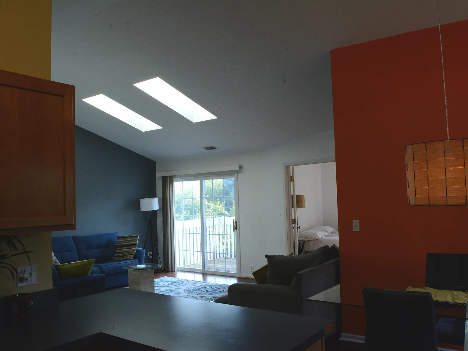 2 bed, 1240 sqft, $2,250 — Photo 3