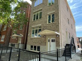 3134 S Shields Ave, Chicago, IL