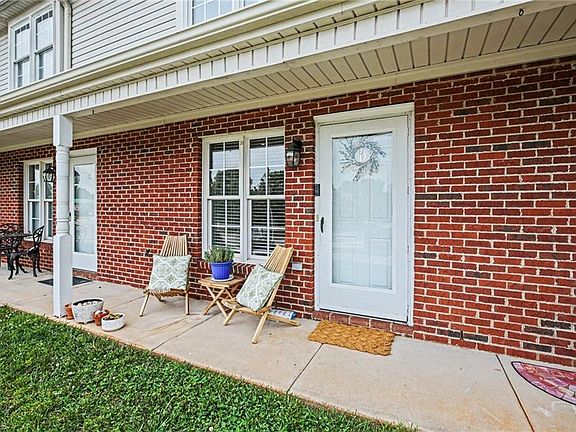 4th image of 525 Highland Park Dr Suite D