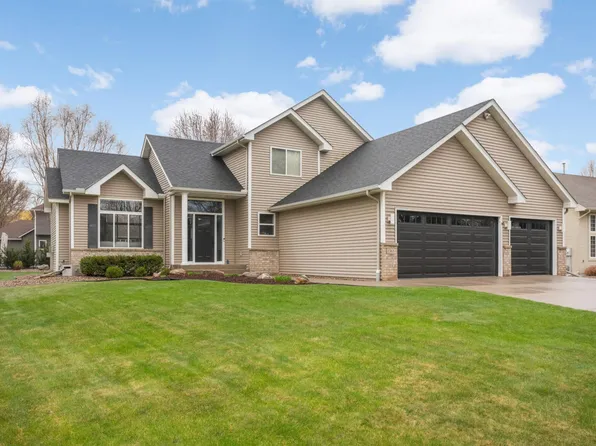 1365 Narcissus Curv, Victoria, MN 55386