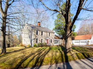 237 Mountain Rd, Glastonbury, CT 06033