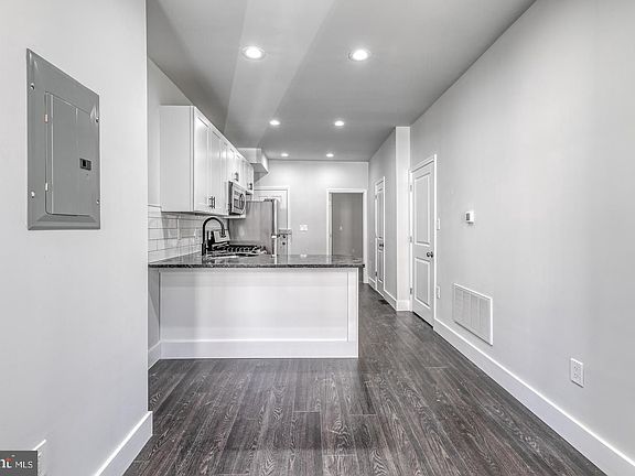 3rd image of 2515 N 7th St #1