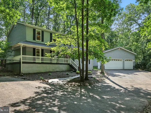 5529 Raider Dr, Warrenton, VA 20187