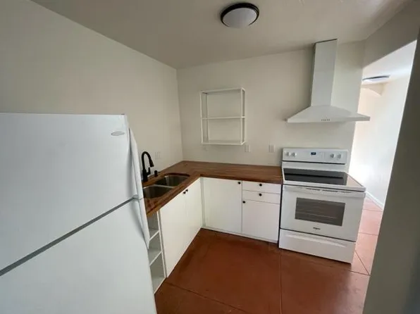 2732 E Helen St, Tucson, AZ 85716