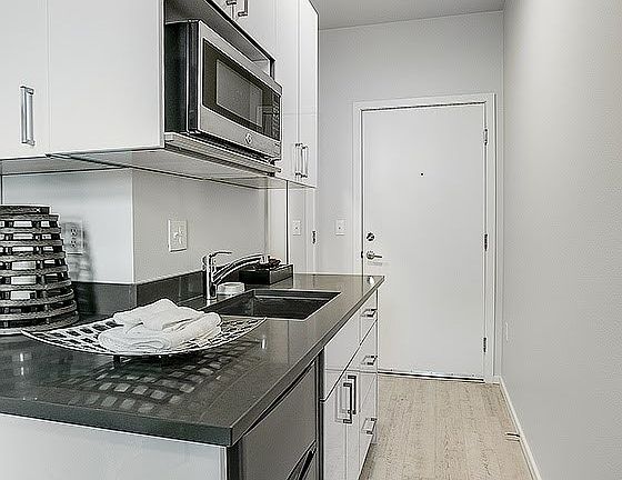 3rd image of 422 11th Ave E #G202