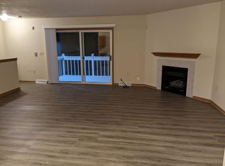 616 Bowers Blvd #5, Delavan, WI 53115