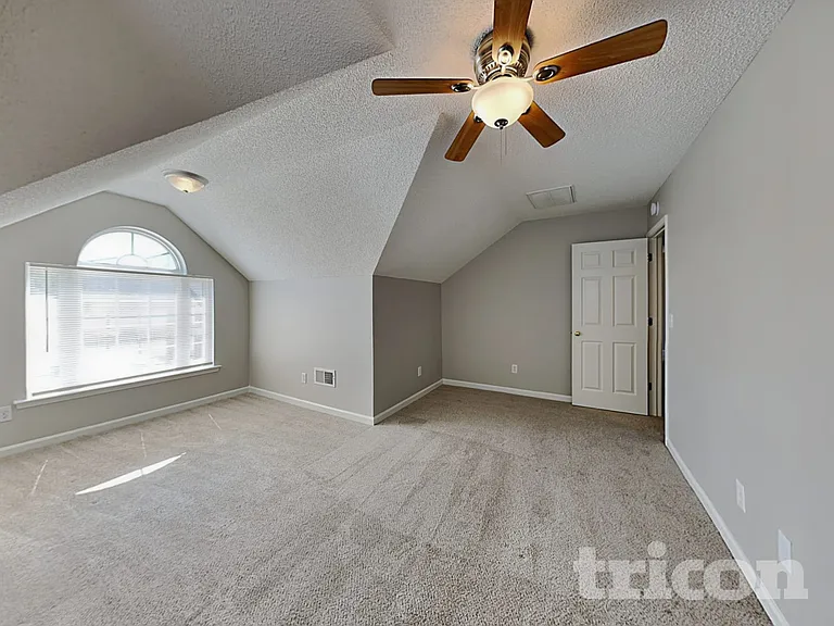 312 Buckthorne Dr — Photo 14