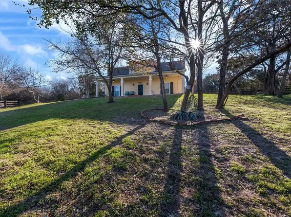 1001 Cedar Ridge Dr, China Spring, TX 76633