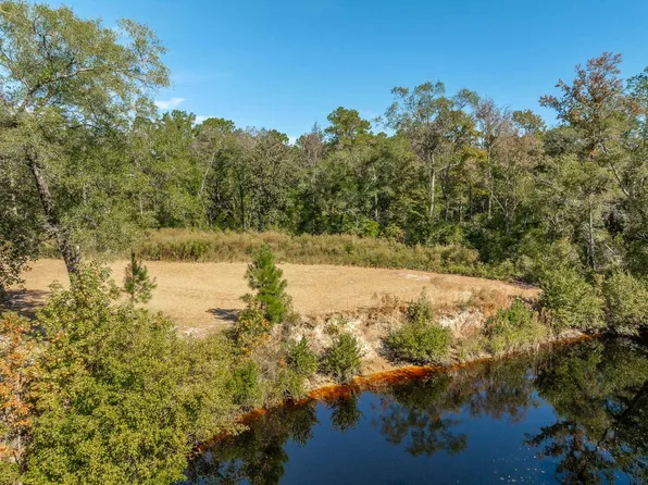 233 Seminole Ln, Sopchoppy, FL 32358
