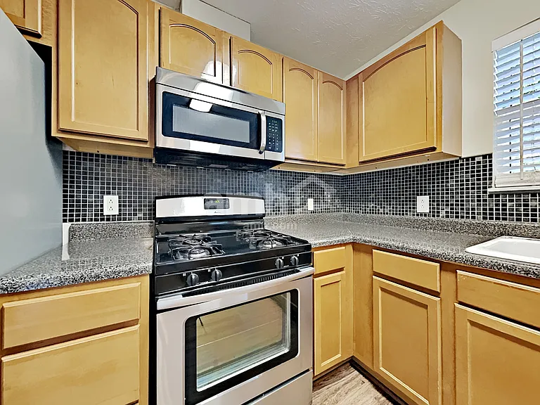 7722 Edith Keeler Ln — Photo 4