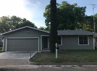 408 Mitchell Ave, Cleburne, TX 76033