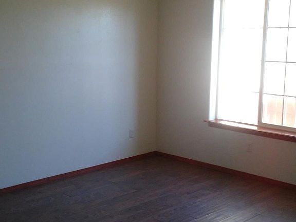 5th image of 1618 Cliffside Dr NW