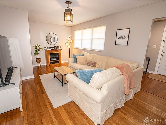 5th image of 3048 Glenmere Ct