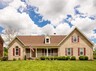 1301 Autumn Ridge Rd, Lyndon, KY 40242