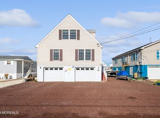 115 Curlew Rd, Tuckerton, NJ 08087