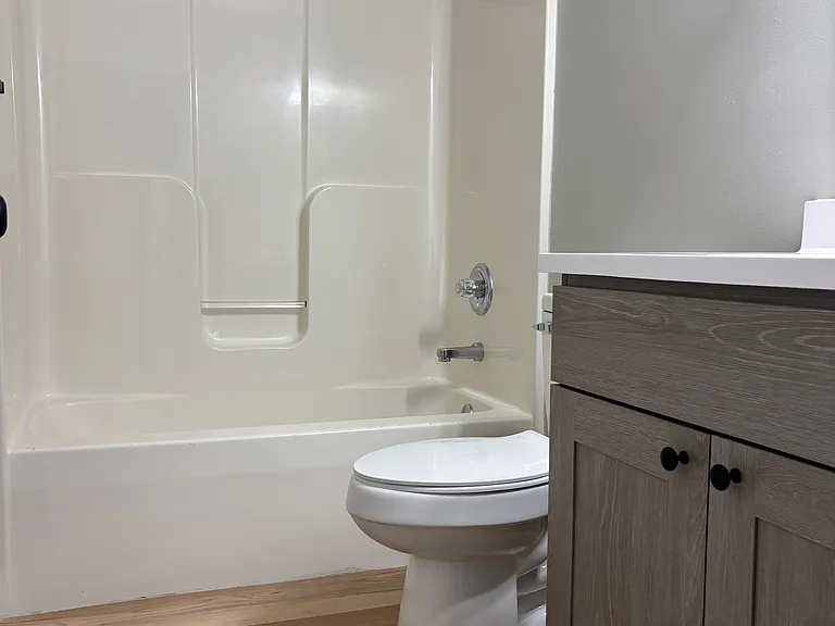 125 S Main St #1A — Photo 6