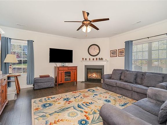 3rd image of 8789 Drummond Estates Dr