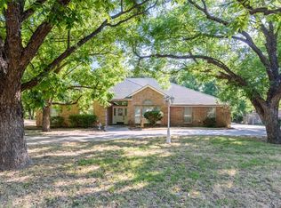 8718 Ravenswood Rd, Granbury, TX 76049
