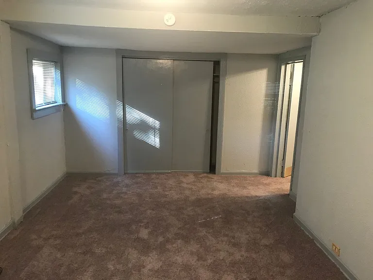 2501 Monroe St — Photo 10