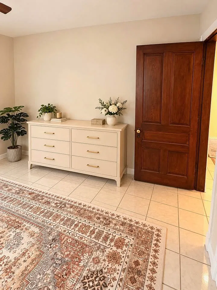 2 bed, 1015 sqft, $1,750 — Photo 2