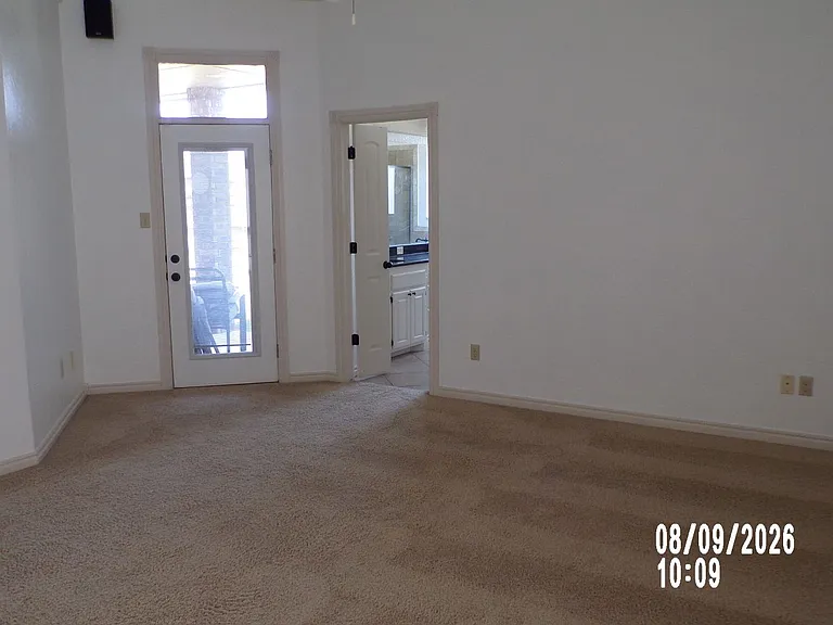 114 NW Sandy Trail Cir — Photo 11