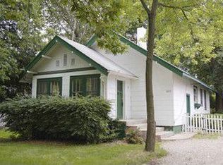 603 Algonquin Rd, Fox River Grove, IL 60021