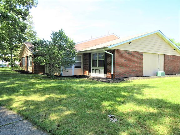 3rd image of 209B Huntington Dr