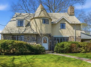 5 Seymour Place, White Plains, NY 10605