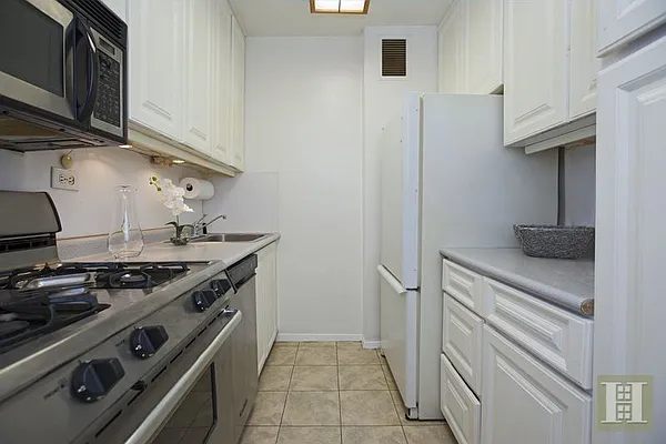 Sold by Halstead Real Estate | media 4