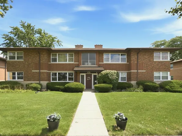 1421 Balmoral Ave APT 2S, Westchester, IL 60154