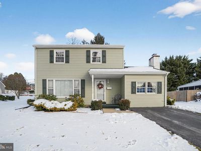 305 N Lake Dr, Downingtown, PA, 19335