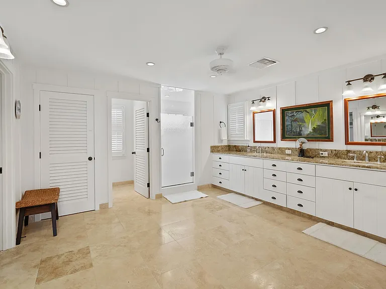 204 Paiko Dr — Photo 20