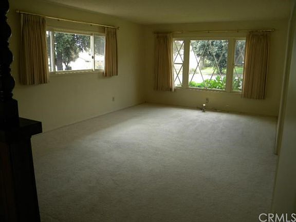 2nd image of 1514 E Colton Ave