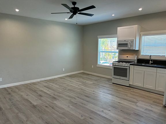 Kitchen part of living room